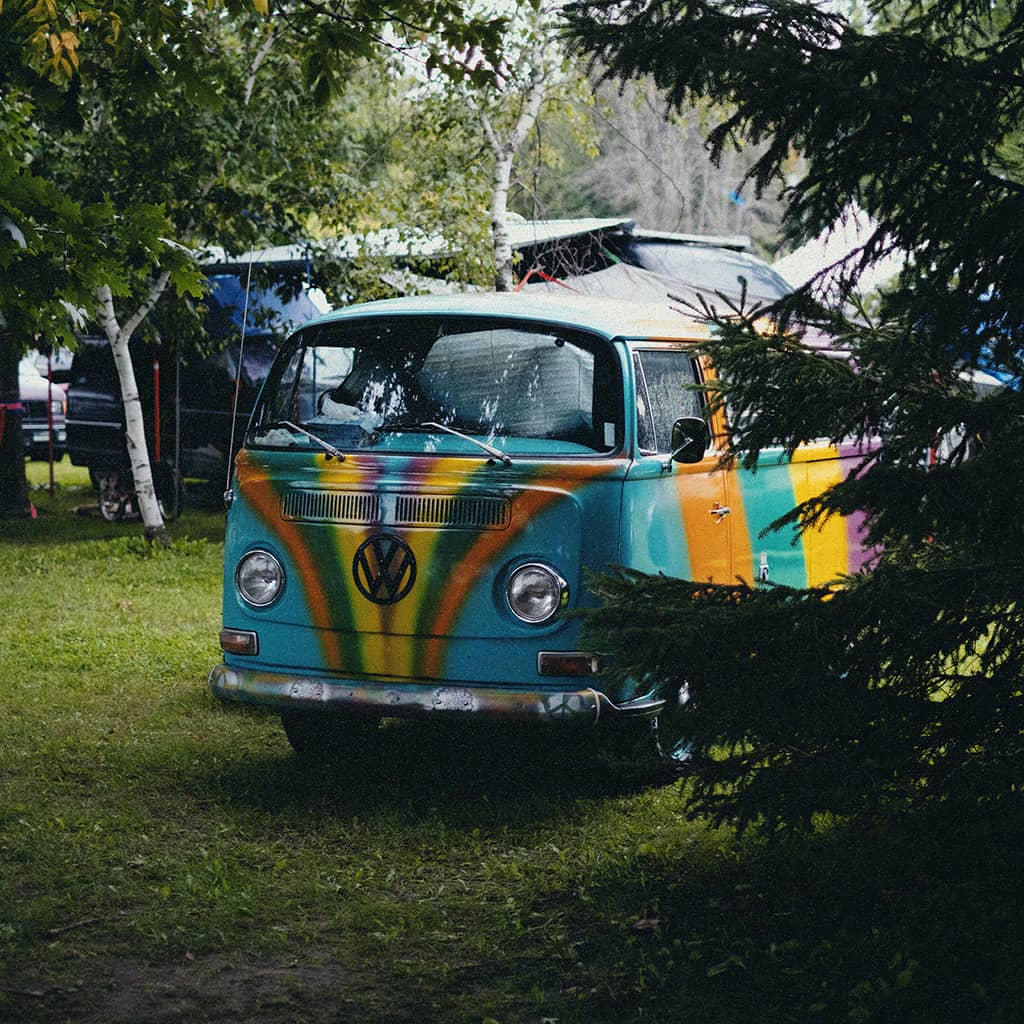 Choisis ton spot : tente ou vanlife